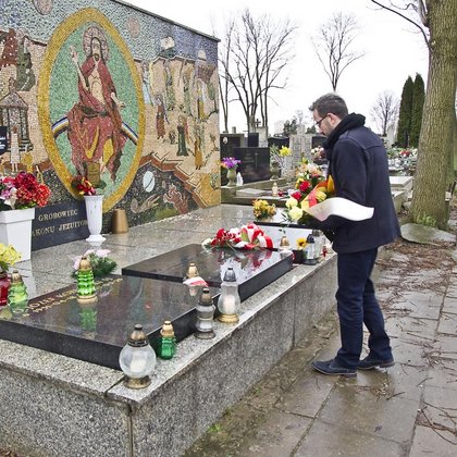 Grób ojca Miecznikowskiego na łódzkim cmentarzu na Dołach