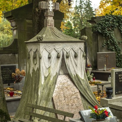 Rzeźby na Starym Cmentarzu w Łodzi , fot. Stefan Brajter