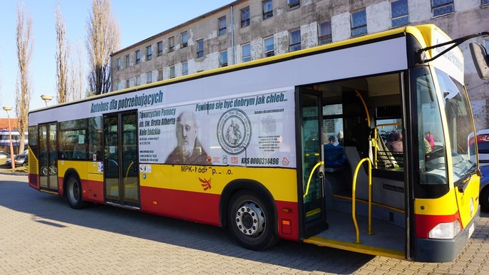 Na ulice Łodzi wyrusza autobus dla bezdomnych i potrzebujących - fot. Katarzyna Grzelak / UMŁ