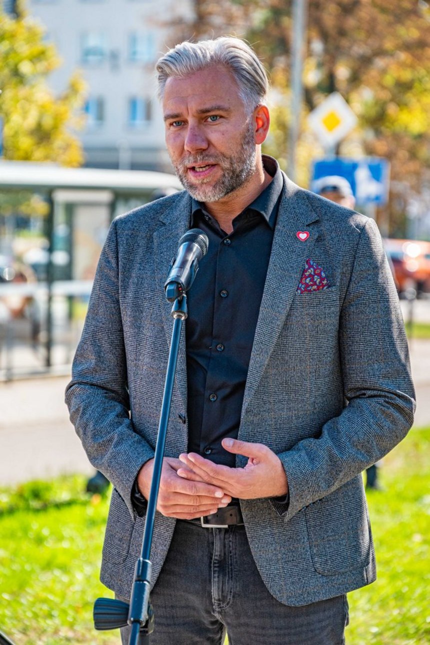 Przewodczniczący Rady Miejskiej w Łodzi Bartosz Domaszewicz. Fot. P. Wacławiak, UMŁ