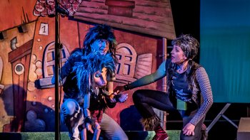 Grafika promująca wydarzenie: "Wilk i koźlęta" - widowisko w Teatrze DOM na Piotrkowskiej -  fot. mat. Teatr DOM