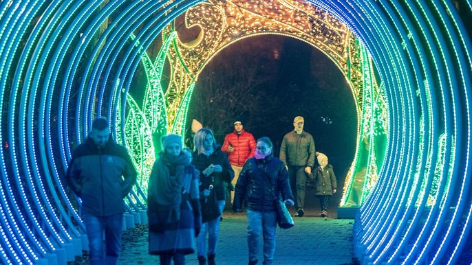 Alicja w Parku Miliona Świateł - fot. ŁÓDŹ.PL