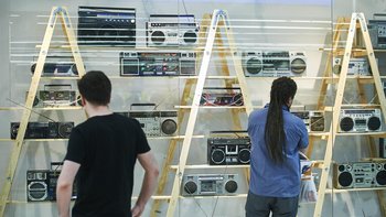 Zdjęcie promujące wydarzenie: "Boombox - jak kiedyś słuchaliśmy muzyki? - wystawa w Porcie Łódź" -  mat. pras. Port Łódź