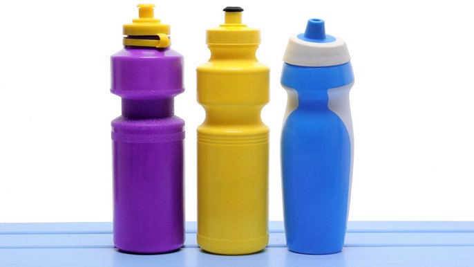 Plastic Water Bottles - fot. ENVATO ELEMENTS