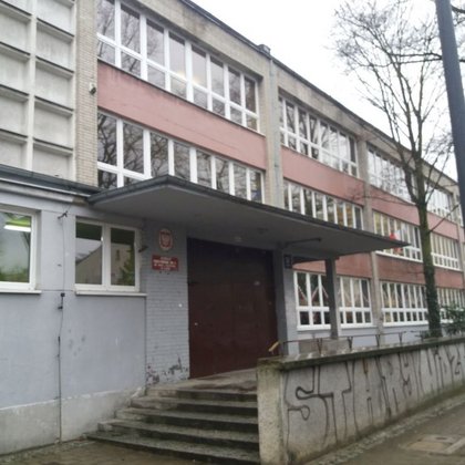 Szkoła Podstawowa nr 170 przy ul. Miedzianej 1/3 w Łodzi przed termomodernizacją 