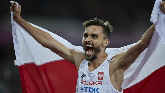 Adam Kszczot drugi raz z rzędu zdobył srebrny medal mistrzostw świata w biegu na 800 m - fot. Radosław Jóźwiak / UMŁ