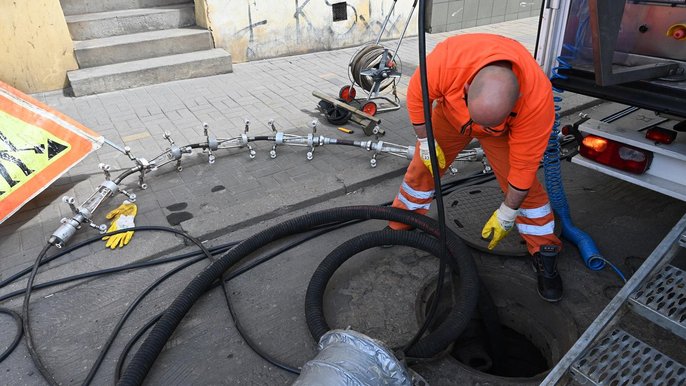 Ponad 10 km łódzkich kanałów naprawionych „światłem” 