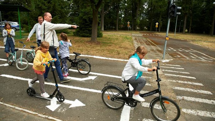 Półkolonie na rowerze, czyli zabawa i lekcje bezpieczeństwa w ruchu drogowym - fot. Monika Pawlak / UMŁ