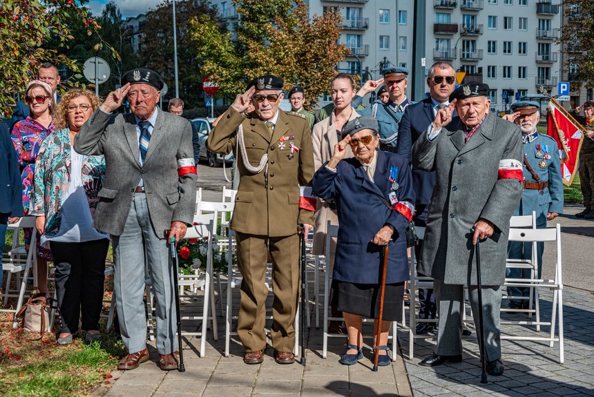 Barbara Mazurkiewicz ps. Muszka, pułkownik Włodzimierz Pajdowski ps. Niemen, porucznik Eugeniusz Uhryn, ps. Żak, porucznik Edmund Starzyński pd. Dąb. Fot. P. Wacławiak, UMŁ