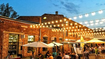 Zdjęcie promujące wydarzenie: 3. Street Beer Festiwal. Wiosenne Chillowanie na Piotrkowskiej 217 -  fot. Piotrkowska 217