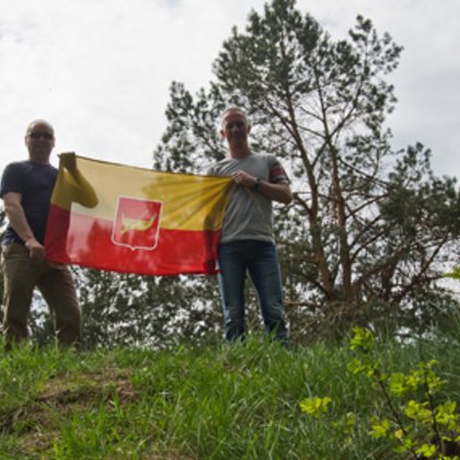 Łódzka flaga na Polskiej Górze w miejscu walk legionowych 
