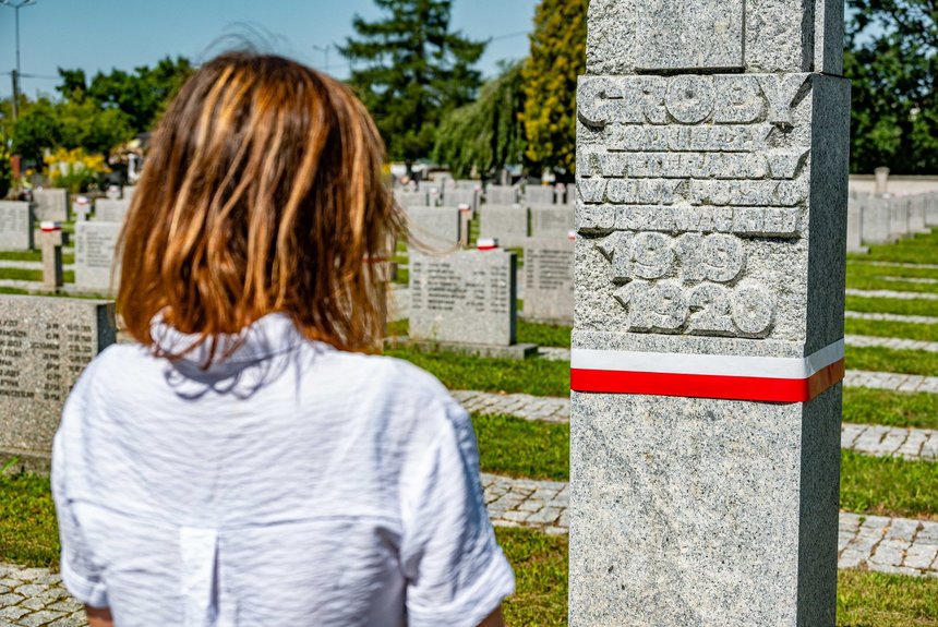 Cmentarz "Zarzew", zbiorowa mogiła. Fot. P. Wacławiak, UMŁ. 