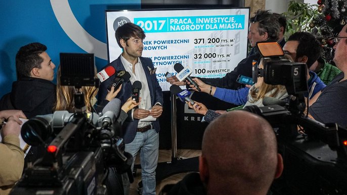 Adam Pustelnik poinformował, że w Łodzi odnotowaliśmy m.in. sukcesywny wzrost inwestycji mieszkaniowych - fot. Grzegorz Sikora / UMŁ