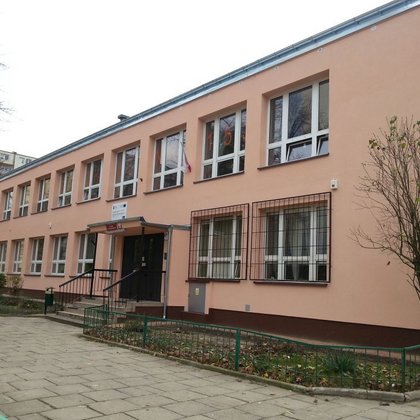 Przedszkole Miejskie nr 153 przy ul. Sierakowskiego 47 w Łodzi po termomodernizacji 