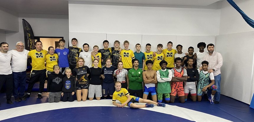 Grupowe zdjęcie wszystkich uczestników