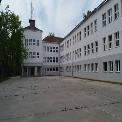 Szkoła Podstawowa nr 139 przy ul. Giewont 28 w Łodzi po termomodernizacji 