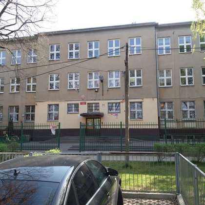 Szkoła Podstawowa nr 120 przy ul. Centralnej 40 w Łodzi przed termomodernizacją 