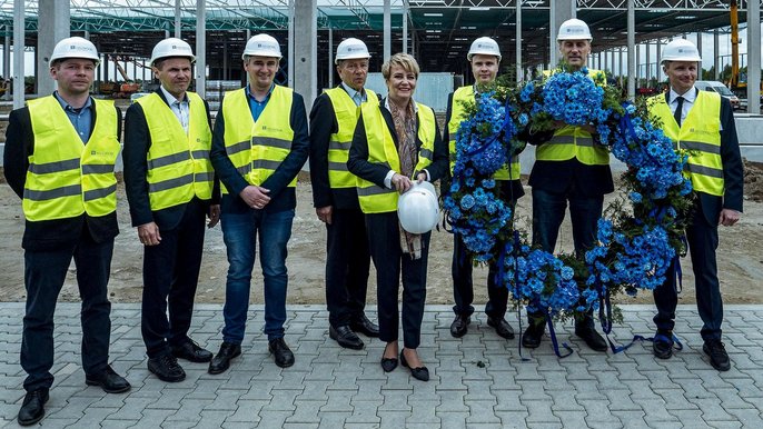 W nowym centrum logistycznym Hillwood Łódź Górna zawisła wiecha - mat. prasowe