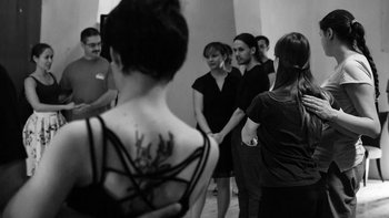 Zdjęcie promujące wydarzenie: "Warsztaty lindy hop cz. II Kompresja - ekspresja" - w Wieży Ciśnień -  mat. pras. Swinging Promised Land