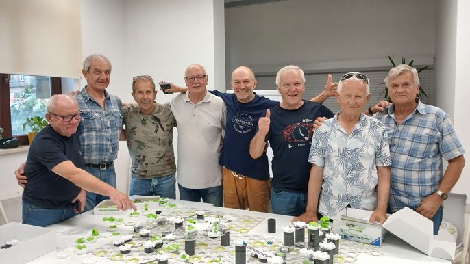 Trenuj umysł w męskim gronie! – rusza nabór do nowej grupy Koledzy, nie siedźcie bezczynnie na kanapie! Przyjdźcie na zajęcia konstrukcyjne, żeby poczuć radość – zachęcają dotychczasowi uczestnicy warsztatów. 