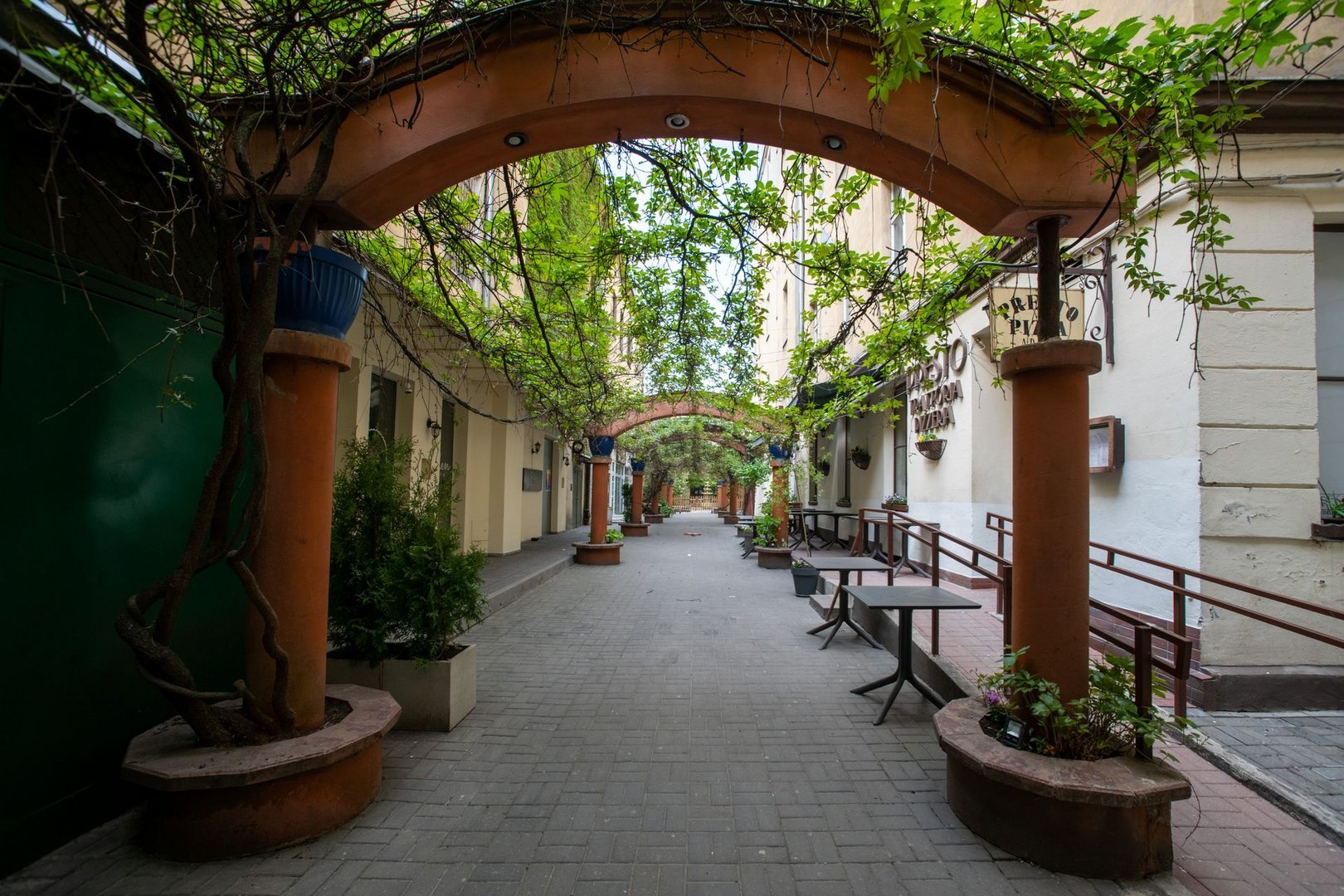 Двір вулиці Piotrkowska 67, фото ŁÓDŹ.PL