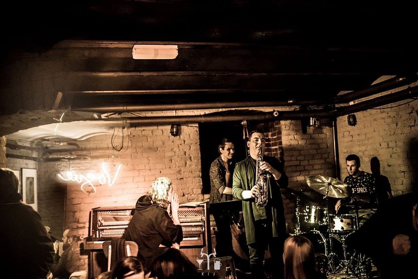 fot. KIJ - Multitap & Cocktail Bar‎