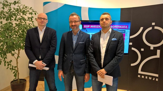 Podczas konferencji prasowej ogłoszone, że miasto chce zmienić zasady sprzedaży mieszkań z zasobu komunalnego - fot. Wojciech Markiewicz / UMŁ