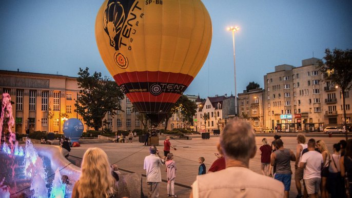 Jedną z urodzinowych atrakcji są loty balonem - fot. Witold Ancerowicz / UMŁ