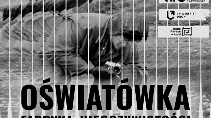  - Kadr z Włodzimierzem Puchalskim i ptakiem siedzącym mu na plecach 