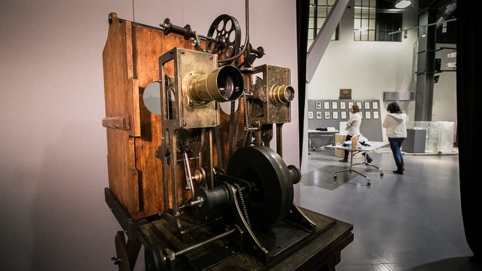 Biopleograf Kazimierza Prószyńskiego, wynalazek który wyprzedził słynny kinematograf braci Lumière. Po ponad stu latach będzie można podziwiać zrekonstruowany projektor na wystawie poświęconej "polskim Leonardom". - foto: Agata Melnyk, EC-1