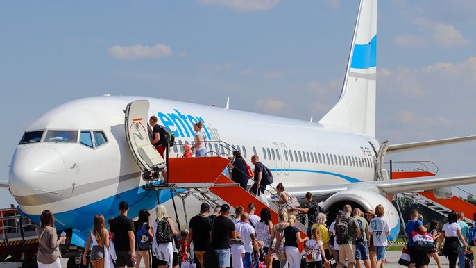 Лодзь аеропорт - мат. преси