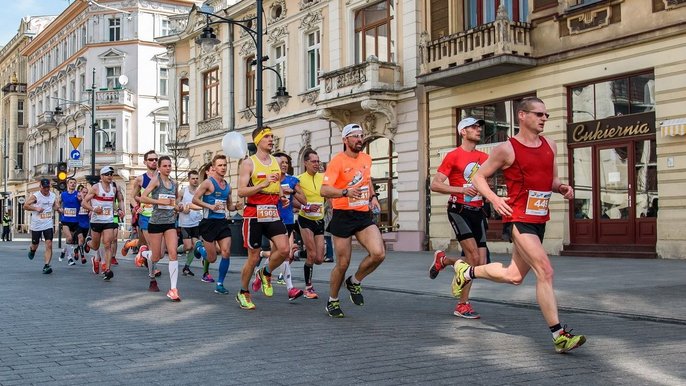 W weekend ulicami miasta przebiegnie DOZ Maraton Łódź i biegi towarzyszące - fot. z arch. UMŁ