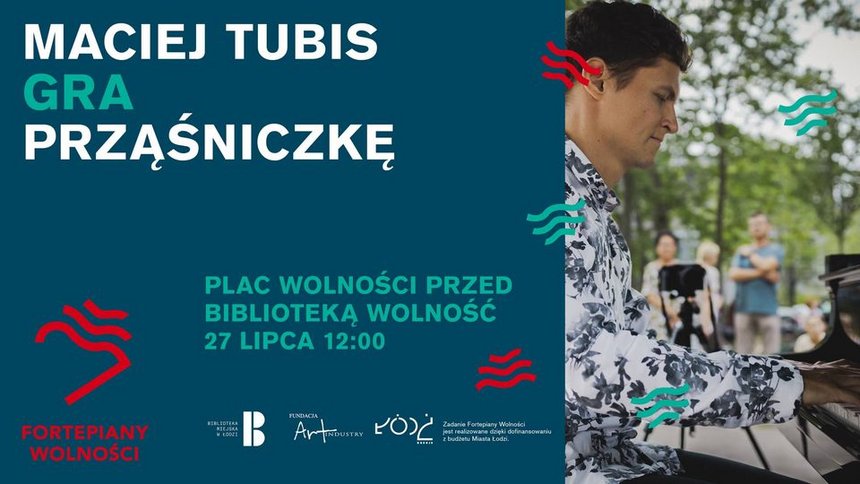 Maciej Tubis gra Prząśniczkę na Placu Wolności