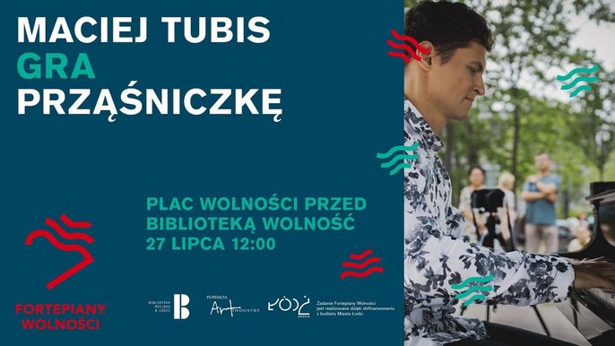  - Maciej Tubis gra Prząśniczkę na Placu Wolności