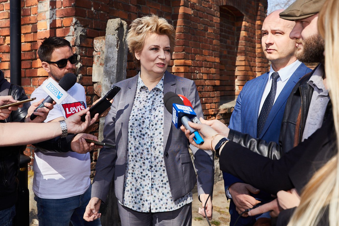 Prezydent Zdanowska zapowiada, że w tym roku rozpoczną się inwestycje m.in. w 6 famułach i 2 budynkach konsumów , fot. Sebastian Glapiński / UMŁ
