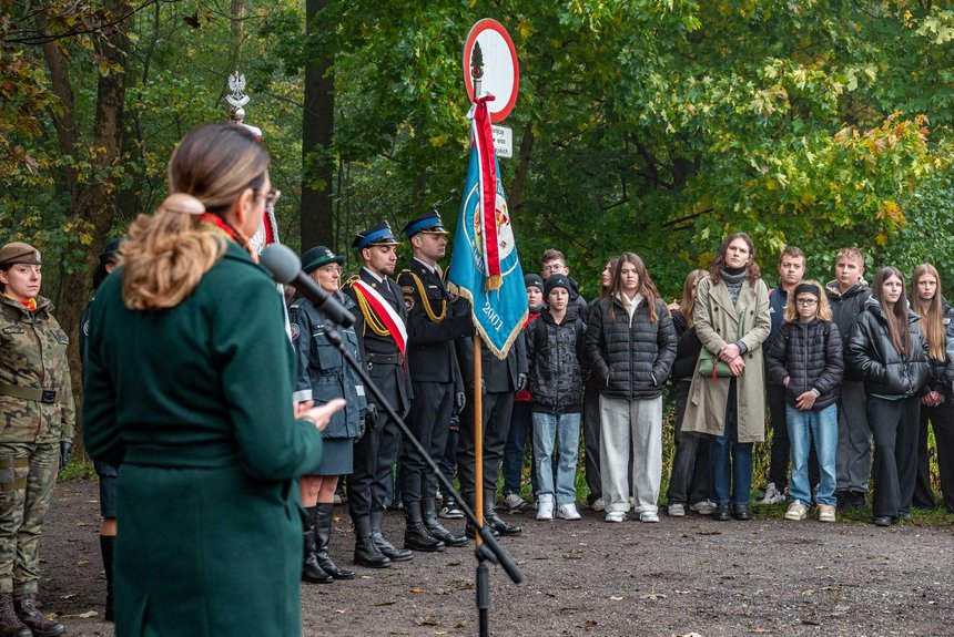 Dr Katarzyna Czekaj - Kotynia z Muzeum Tradycji Niepodległościowych w Łodzi. Fot. P. Wacławiak, UMŁ. 