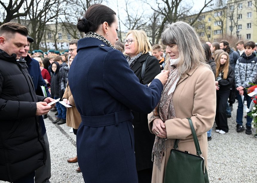Medale dla dyrektorów szkół, upowszechniających wiedze o Armii Łódź 