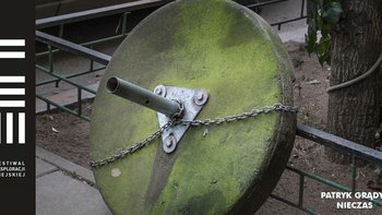 Grafika promująca wydarzenie: Festiwal Eksploracji Miejskiej 2018 w Łodzi - Patryk Grądys. Nieczas - wernisaż wystawy fotografii | FEM 2018 -  mat. pras. FEM