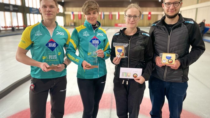 Od lewej Andrzej Augustyniak, Adela Walczak, Zuzanna Rybicka i Bartosz Dzikowski. 