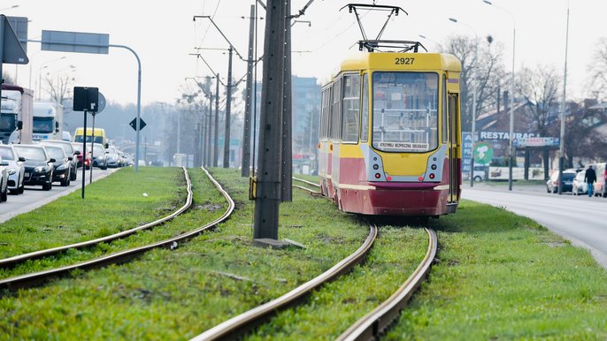 W wakacje remont torowiska na al. Włókniarzy. Zmienionymi trasami pojadą linie 8 i 16 - mat. ZDiT