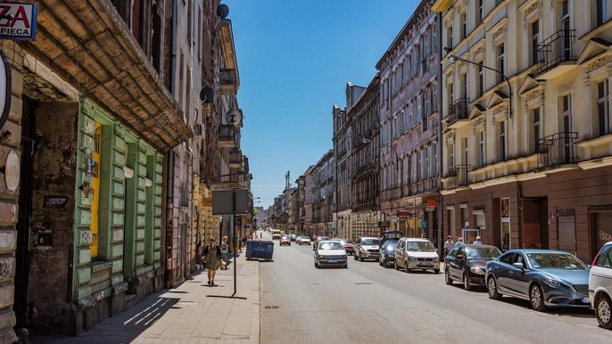 Wyłoniono pierwszych wykonawców remontów kamienic przy ul. Wschodniej. Łącznie zostanie tam odnowionych 9 nieruchomości miejskich oraz sama ulica. - fot. Radosław Żydowicz