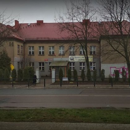 Szkoła Podstawowa nr 141 przy ul. Zakładowej 35 w Łodzi przed termomodernizacją 