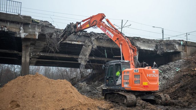 Wyburzanie wiaduktu ul. Przybyszewskiego - fot. Paweł Łacheta