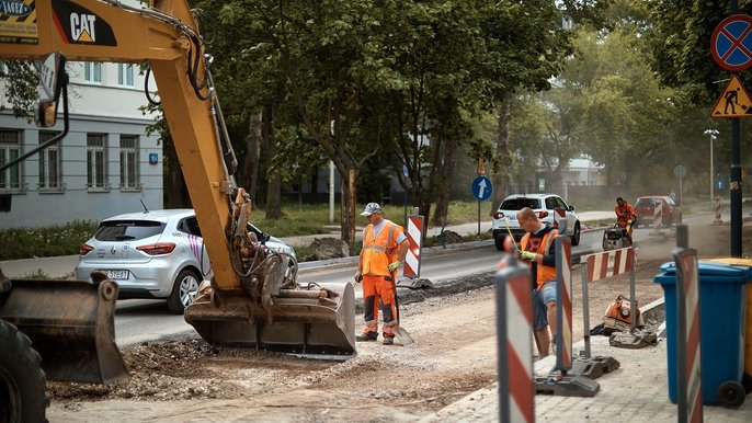 Nowy asfalt na Brzeźnej - fot. ŁÓDŹ.PL