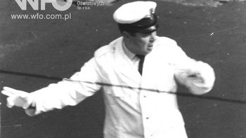 Zdjęcie promujące wydarzenie: 28. Festiwal Mediów Człowiek w Zagrożeniu - "Elementarz Wytwórni Filmów Oświatowych" - promocja książki - w Muzeum Kinematografii [Kino Kinematograf] w Łodzi -  fot. "Zwiernik", reż. Witold Żukowski/ mat. FMCwZ