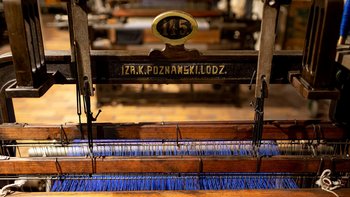  -  Oprowadzanie po wystawie MIASTO-MODA-MASZYNA w Centralnym Muzeum Włókiennictwa w Łodzi