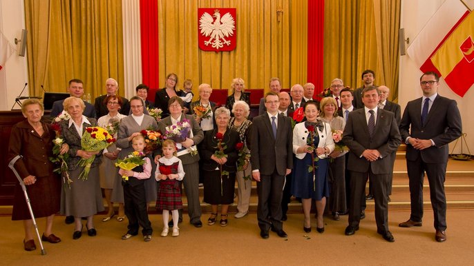 Laureaci Nagród i Odznak z maja 2015 r. oraz radni Rady Miejskiej - UMŁ