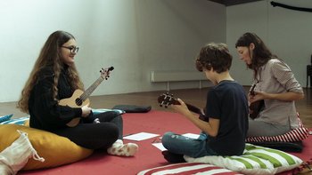  -  MAŁE UKULELE | muzyczne warsztaty w Fabryce Sztuki