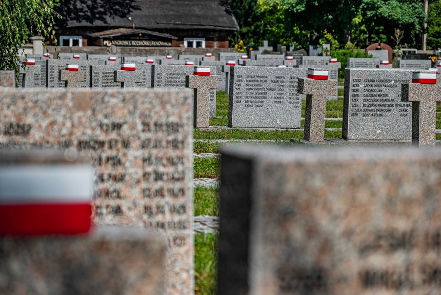 Mogiła na cmentarzu "Zarzew". Fot. P. Wacławiak, UMŁ. 