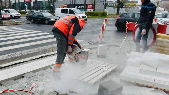 Budowa chodnika na ulicy Kasprzaka. Zbudujemy także miejsca parkingowe i przystanek autobusowy - fot. Paweł Łacheta / UMŁ